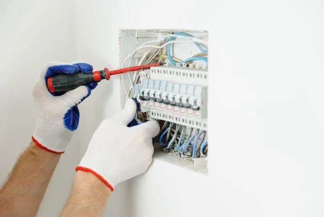 Understanding Electrical Code Requirements for Manitoba Homes